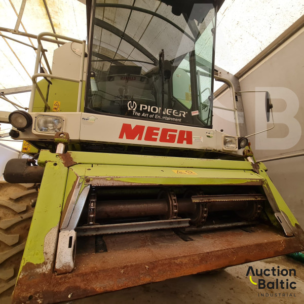 CLAAS Dominator 208 Mega