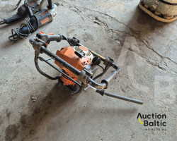 Stihl BT121
