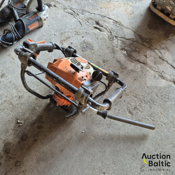 Stihl BT121