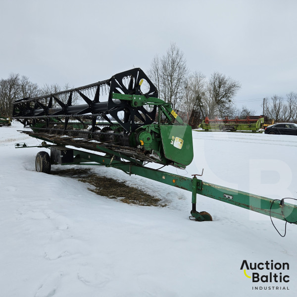 John Deere 2266