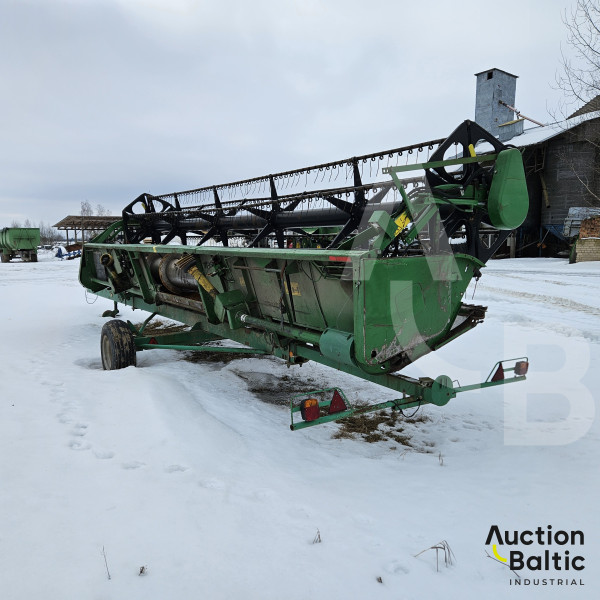 John Deere 2266