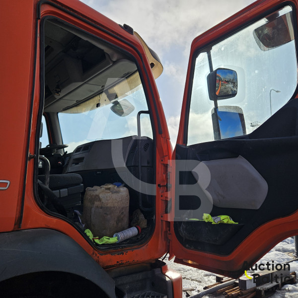 Volvo FL 4X2