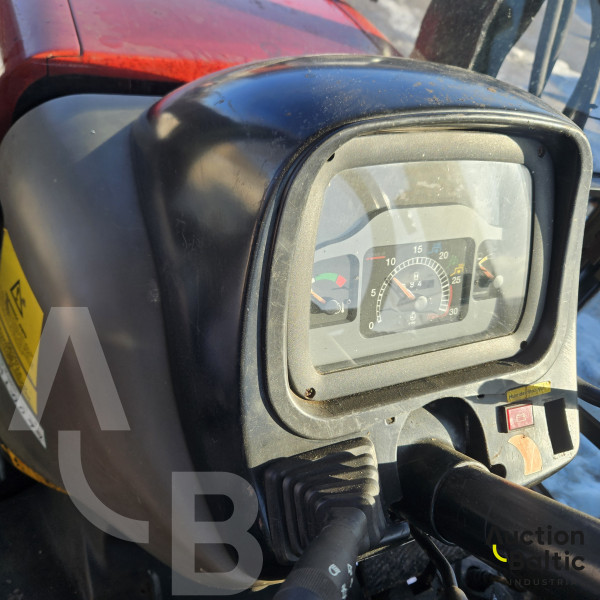 Case IH JX 80 + Stoll Robust F10