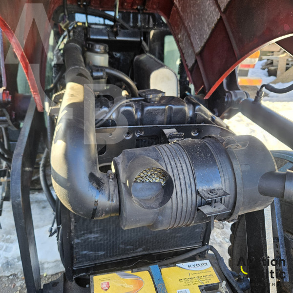 Case IH JX 80 + Stoll Robust F10