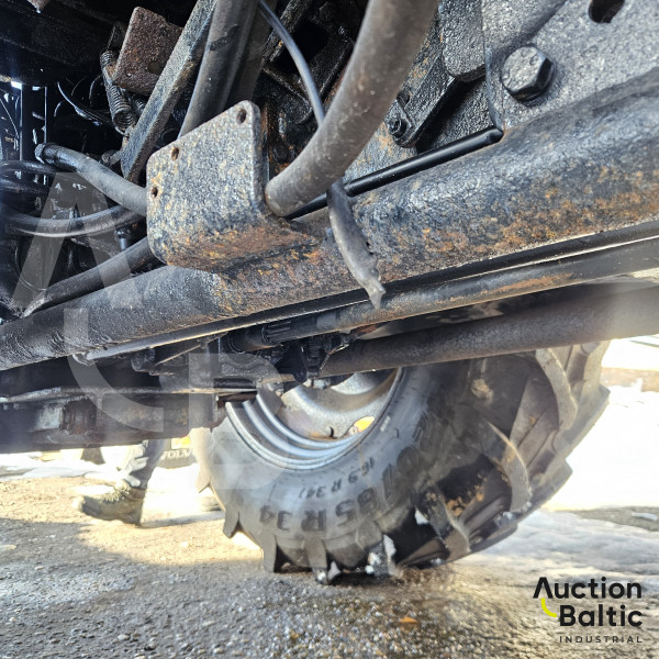 Case IH JX 80 + Stoll Robust F10