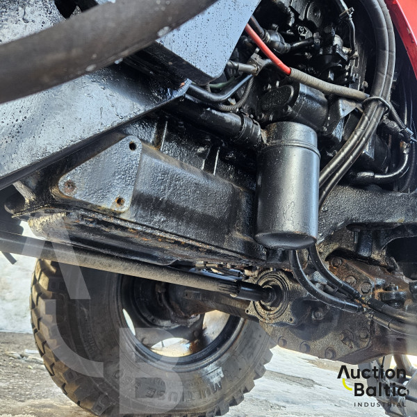 Case IH JX 80 + Stoll Robust F10