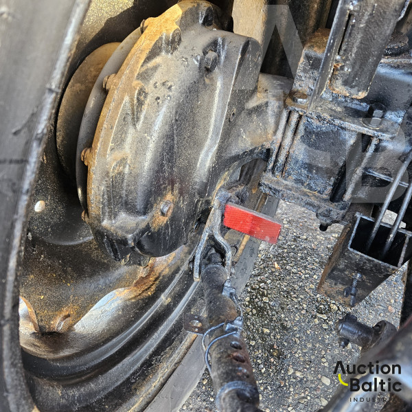 Case IH JX 80 + Stoll Robust F10