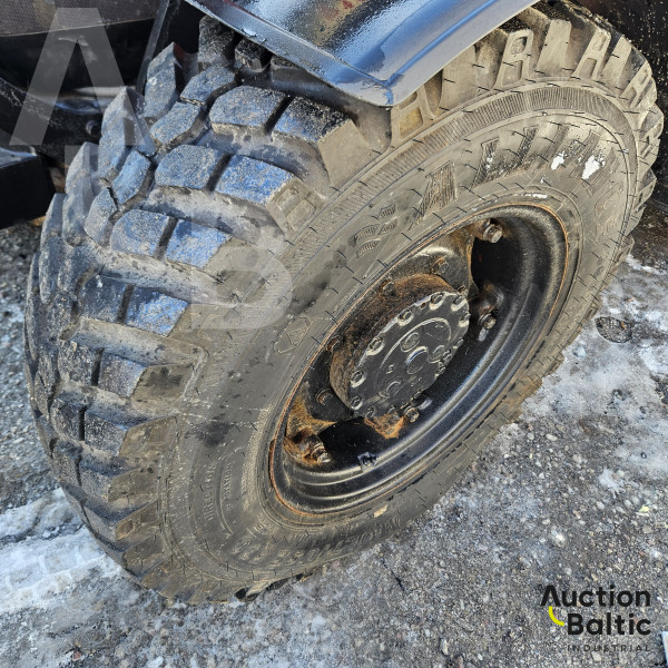 Case IH JX 80 + Stoll Robust F10