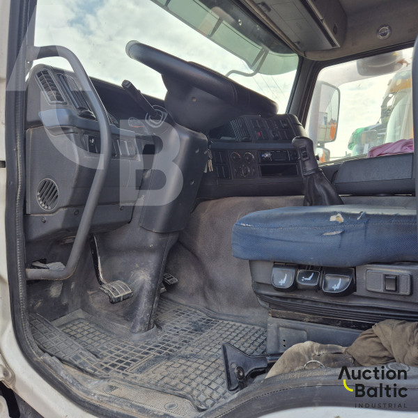 Volvo FM400