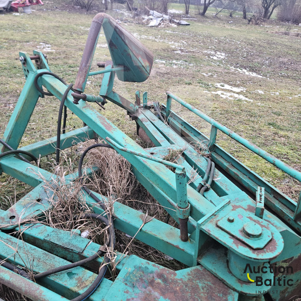 Sekmaksan T.D.2900 + pumpkin dozer