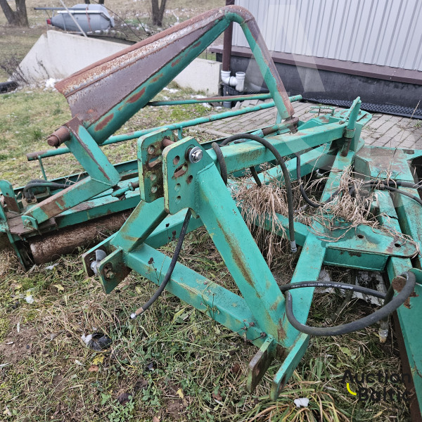 Sekmaksan T.D.2900 + pumpkin dozer