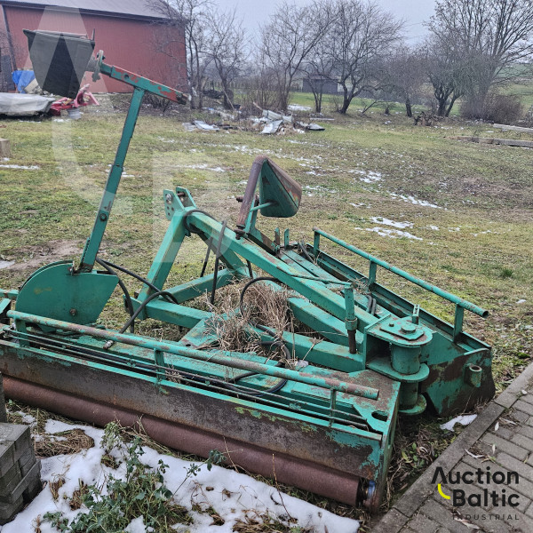 Sekmaksan T.D.2900 + pumpkin dozer