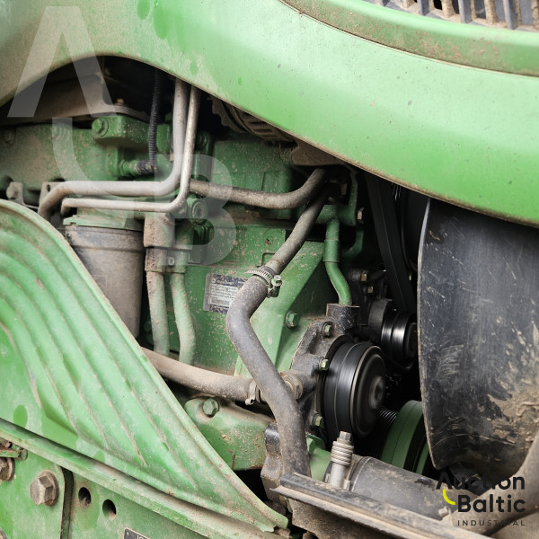 John Deere 6630