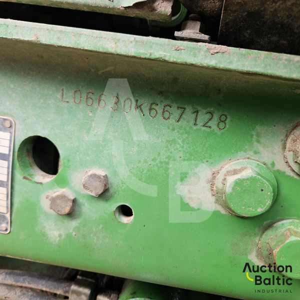 John Deere 6630