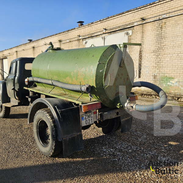 Gaz 53