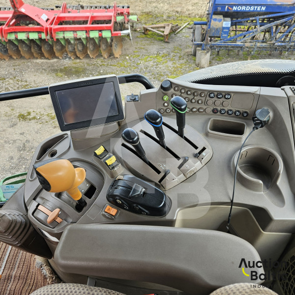 John Deere 6210 R