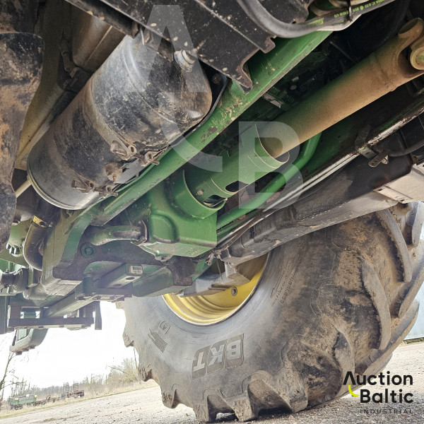 John Deere 6210 R
