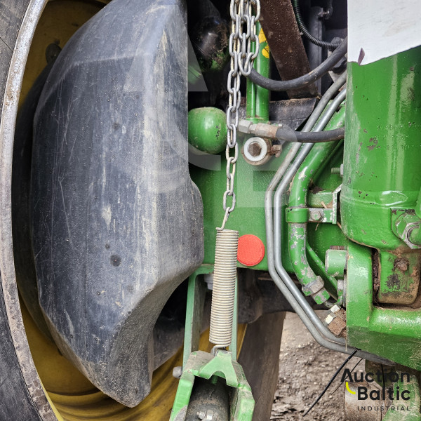John Deere 6210 R