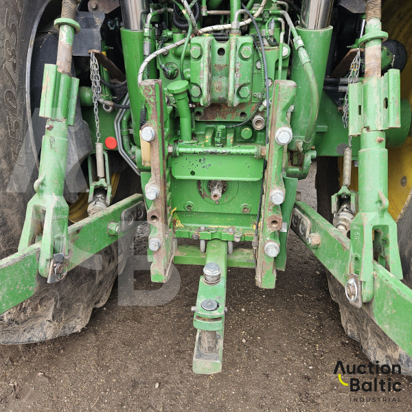 John Deere 6210 R