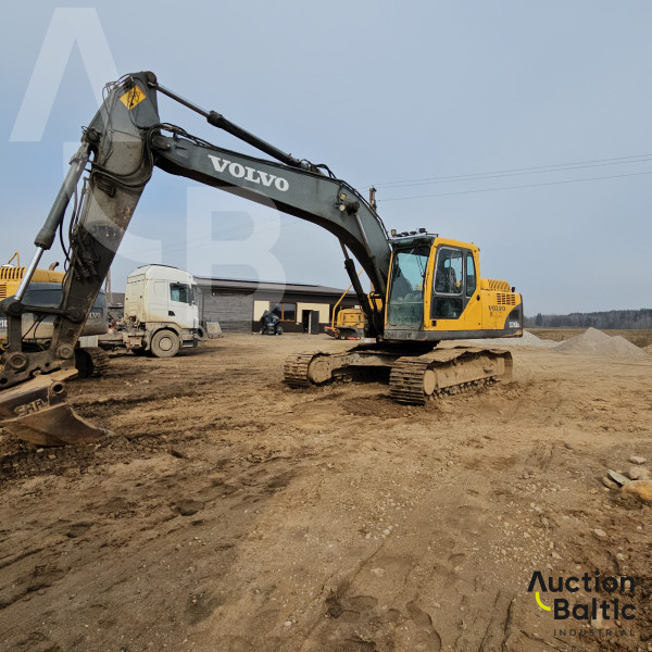 Volvo EC 210 B LC