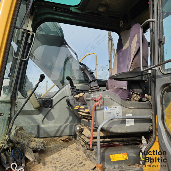 Volvo EC 210 B LC