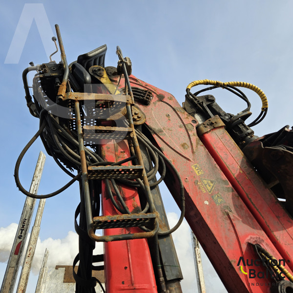 Volvo FH + Epsilon E120 Z79