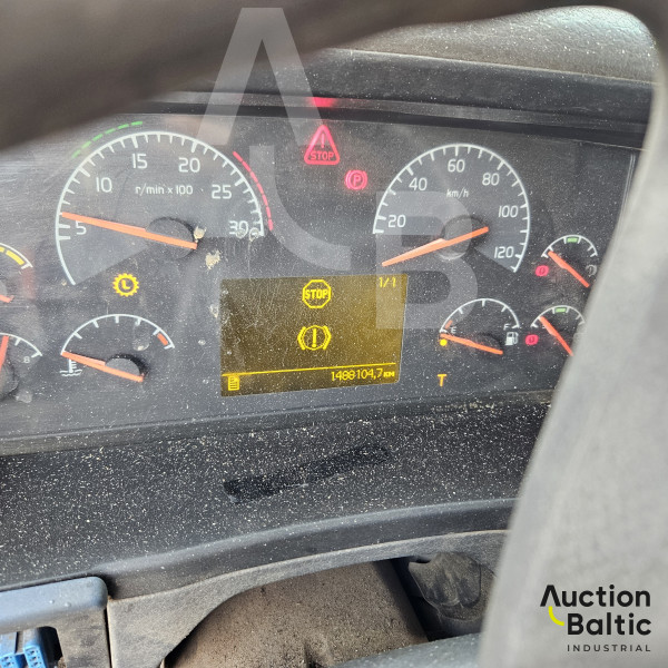 Volvo FH + Epsilon E120 Z79