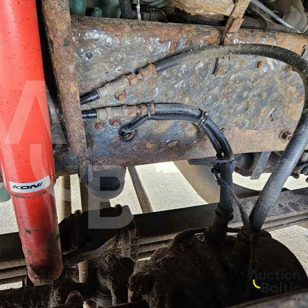 Volvo FH + Epsilon E120 Z79