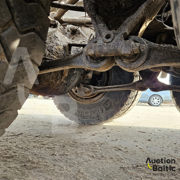 Volvo FH + Epsilon E120 Z79