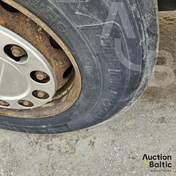 Volvo FH + Epsilon E120 Z79