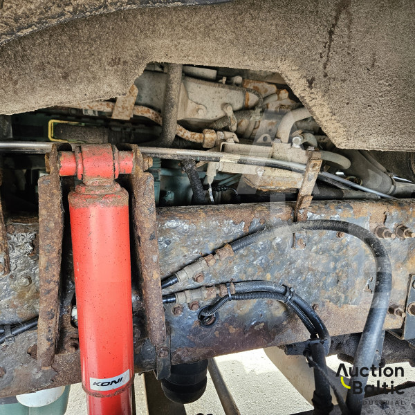 Volvo FH + Epsilon E120 Z79