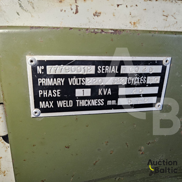Welding machine