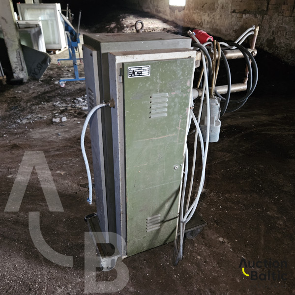 Welding machine