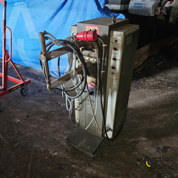 Welding machine