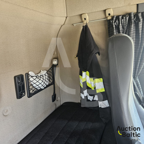 Scania R400 + Broshuis 31N5-EU+Hiab 377 E-8 Hipro