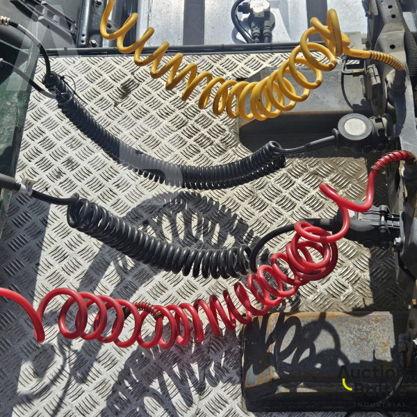 Scania R400 + Broshuis 31N5-EU+Hiab 377 E-8 Hipro