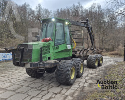 John Deere 810 D
