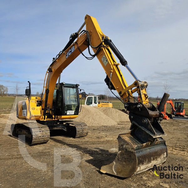 JCB JS130LC T4