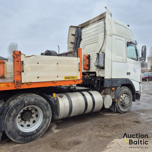 Volvo FH12