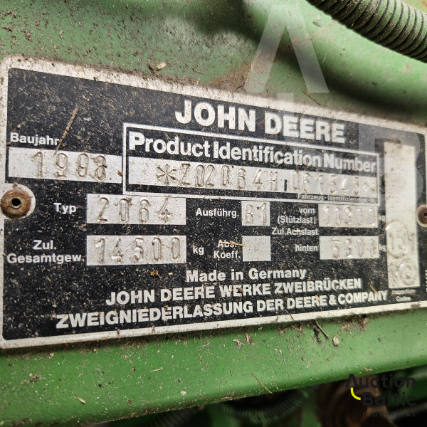 John Deere 2064