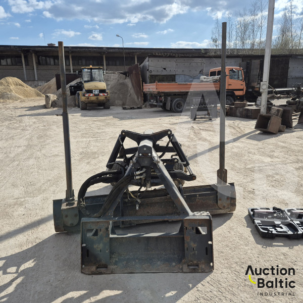 Bobcat MI Grader 84