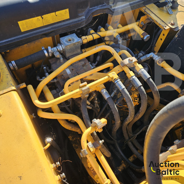 JCB JS 160 W