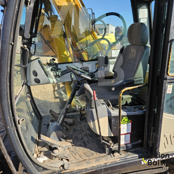 JCB JS 160 W