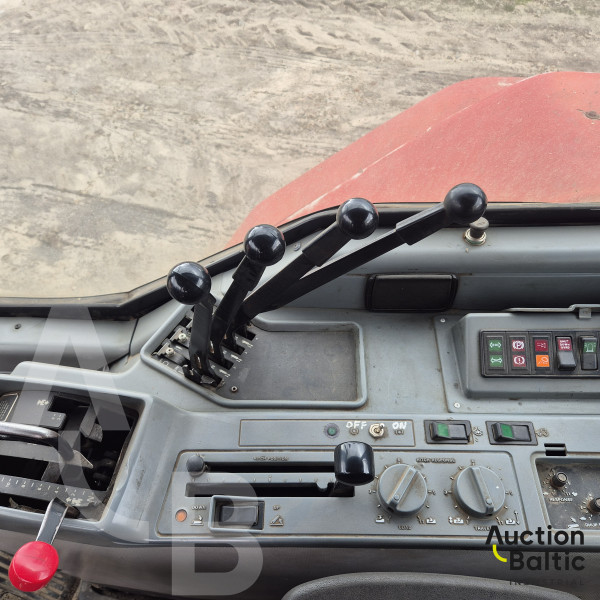 Case Magnum 7210
