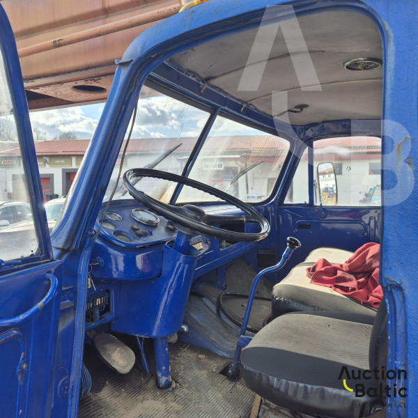 Tatra MPT27