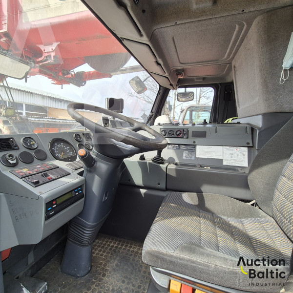 Grove GMK 2035 E
