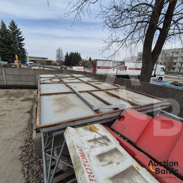 Advertising billboard structure