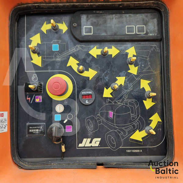 JLG 800 AJ