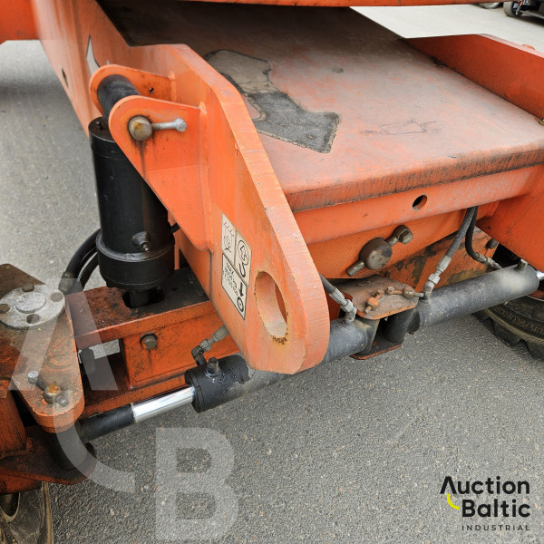 JLG 800 AJ