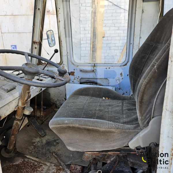 Forklift